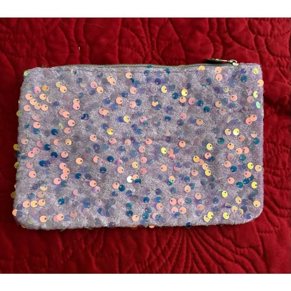 IPSY - NWOT - Bundle of Five (5) Ipsy Glam Bags Never Used. Bags Only.